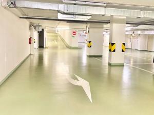 Pronájem garážového stání, Praha - Žižkov, Pitterova, 20 m2