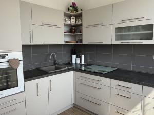Prodej bytu 4+1, Chropyně, Moravská, 77 m2