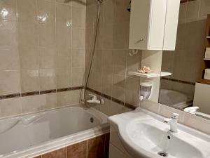 Prodej bytu 4+1, Chropyně, Moravská, 77 m2