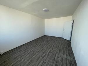 Pronájem bytu 2+1, Chomutov, Dřínovská, 66 m2