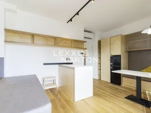 Pronájem bytu 1+kk, Praha - Nusle, Na Topolce, 27 m2