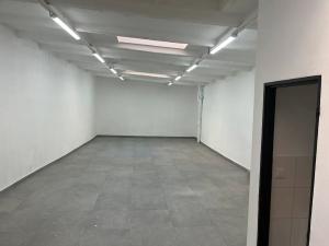 Pronájem obchodního prostoru, Třebíč, Karlovo nám., 142 m2