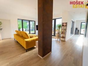 Prodej bytu 4+kk, Holubice, 135 m2