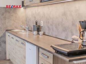 Prodej bytu 1+kk, Loučná pod Klínovcem, 40 m2