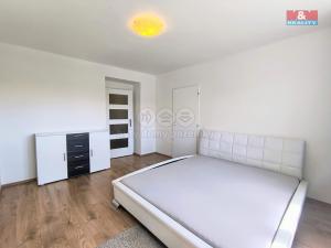 Pronájem bytu 2+1, Kladno - Kročehlavy, gen. Píky, 54 m2