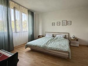 Prodej pozemku pro bydlení, Praha - Satalice, K nádraží, 642 m2