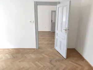 Pronájem bytu 2+1, Praha - Smíchov, U Nikolajky, 68 m2