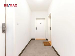 Pronájem bytu 1+kk, Praha - Libeň, náměstí Dr. Václava Holého, 21 m2