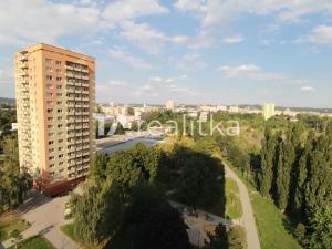 Prodej bytu 2+1, Ostrava, Ahepjukova, 68 m2