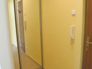 Pronájem bytu 1+1, Zlín, Santražiny, 35 m2