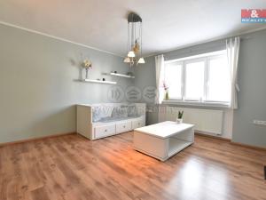 Pronájem bytu 2+1, Opatovice nad Labem, Smetanova, 54 m2