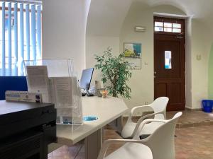 Pronájem obchodního prostoru, Chomutov, Revoluční, 40 m2