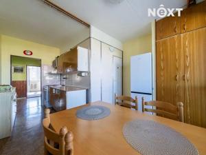 Prodej bytu 3+1, Vsetín, nám. Svobody, 72 m2