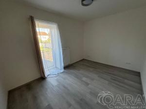 Pronájem bytu 3+kk, Praha - Satalice, Za školkou, 56 m2