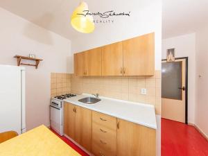 Pronájem pokoje, Olomouc, Karafiátová, 52 m2