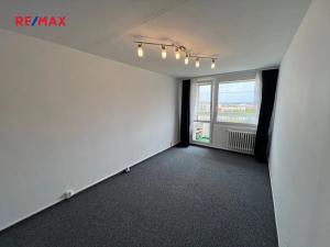 Pronájem bytu 2+kk, Praha - Kamýk, Smotlachova, 44 m2