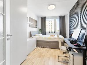 Prodej bytu 3+kk, Praha - Řepy, Makovského, 77 m2