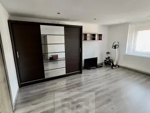 Pronájem rodinného domu, Cítoliby, B. Němcové, 115 m2
