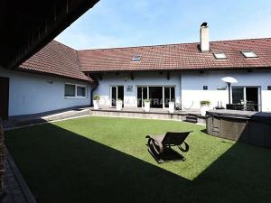 Prodej rodinného domu, Pracejovice, 319 m2