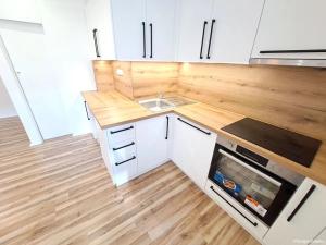 Pronájem bytu 3+kk, Hradec Králové, Nerudova, 83 m2