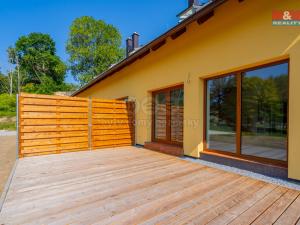 Prodej činžovního domu, Černá v Pošumaví - Bližná, 249 m2