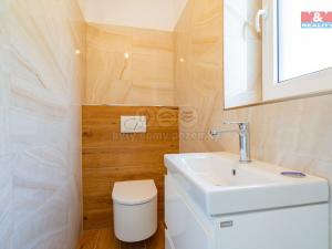 Prodej činžovního domu, Černá v Pošumaví - Bližná, 249 m2