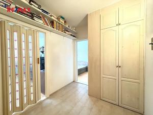 Prodej bytu 2+kk, Praha - Černý Most, Vybíralova, 42 m2
