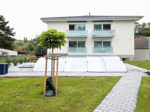 Pronájem bytu 2+kk, Praha - Dolní Chabry, Pod zámečkem, 60 m2