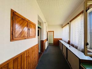 Prodej vily, Kamenné Žehrovice, Revoluční, 310 m2