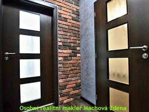 Pronájem bytu 3+kk, Praha - Vysočany, Na Harfě, 66 m2