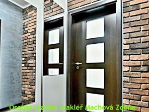 Pronájem bytu 3+kk, Praha - Vysočany, Na Harfě, 66 m2