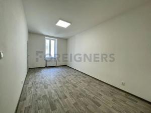 Pronájem bytu 2+1, Brno, Bratislavská, 59 m2