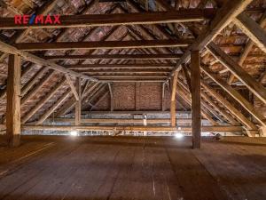 Prodej rodinného domu, Pšovlky, 210 m2