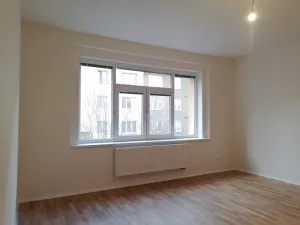 Pronájem bytu 2+1, Praha - Břevnov, Bělohorská, 57 m2