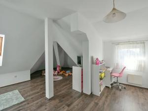 Prodej vily, Říčany, Mozartova, 395 m2