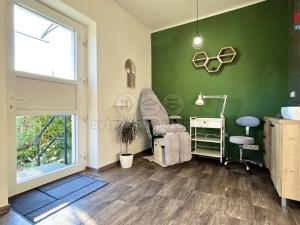 Pronájem obchodního prostoru, Sadská, Prokopova, 24 m2