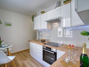 Pronájem bytu 2+1, Chomutov, Rokycanova, 49 m2