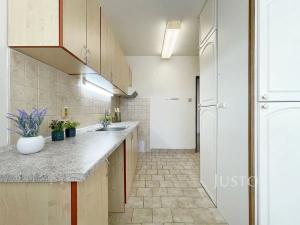 Prodej bytu 3+1, Praha - Libuš, K lukám, 68 m2