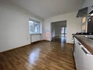 Pronájem bytu 2+1, Ostrava, Čujkovova, 55 m2