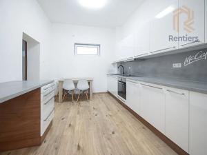Pronájem bytu 3+1, Praha - Smíchov, Lidická, 87 m2