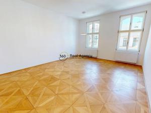 Pronájem bytu 3+1, Praha - Smíchov, Drtinova, 97 m2