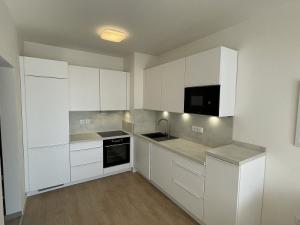 Pronájem bytu 2+kk, Praha, Počernická, 50 m2