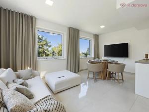 Prodej bytu 3+kk, Praha - Zbraslav, Na Baních, 78 m2