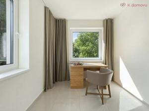 Prodej bytu 3+kk, Praha - Zbraslav, Na Baních, 78 m2