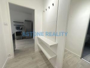 Pronájem bytu 2+1, Praha - Vršovice, Karpatská, 55 m2