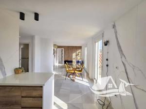 Prodej bytu 4+kk, Castillo de la Duquesa, Španělsko, 90 m2
