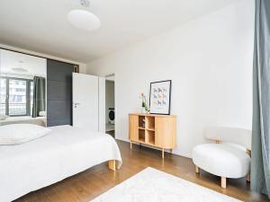 Pronájem bytu 2+kk, Praha - Vršovice, Archangelská, 56 m2