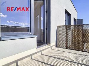 Pronájem bytu 1+kk, Praha - Dolní Měcholupy, Honzíkova, 37 m2