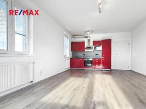 Pronájem bytu 1+kk, Praha - Dolní Měcholupy, Honzíkova, 37 m2