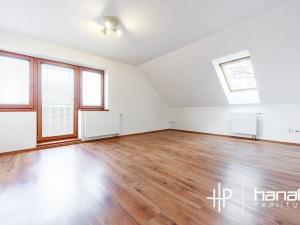 Pronájem rodinného domu, Strančice, 259 m2